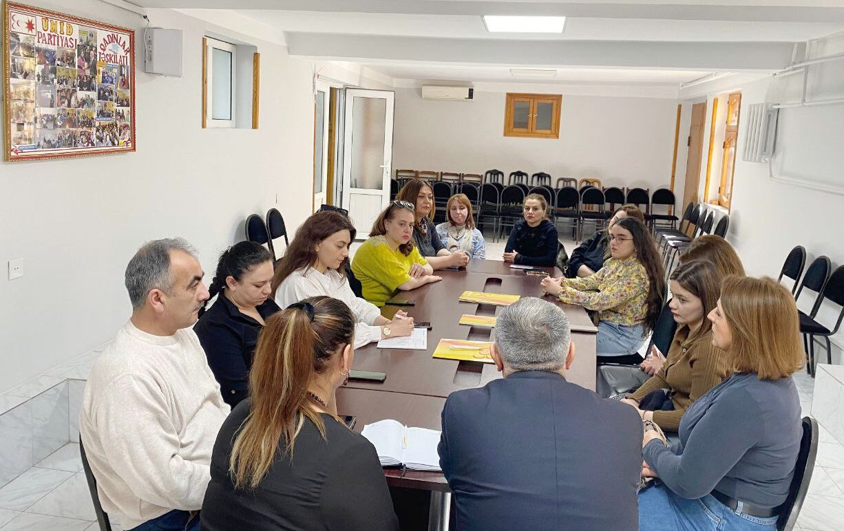 Azərbaycan Ümid Partiyasının Qadınlar şöbəsi toplantı keçirib