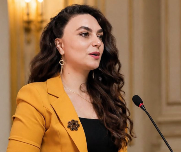 TAMİLLA QULAMİ - yeni